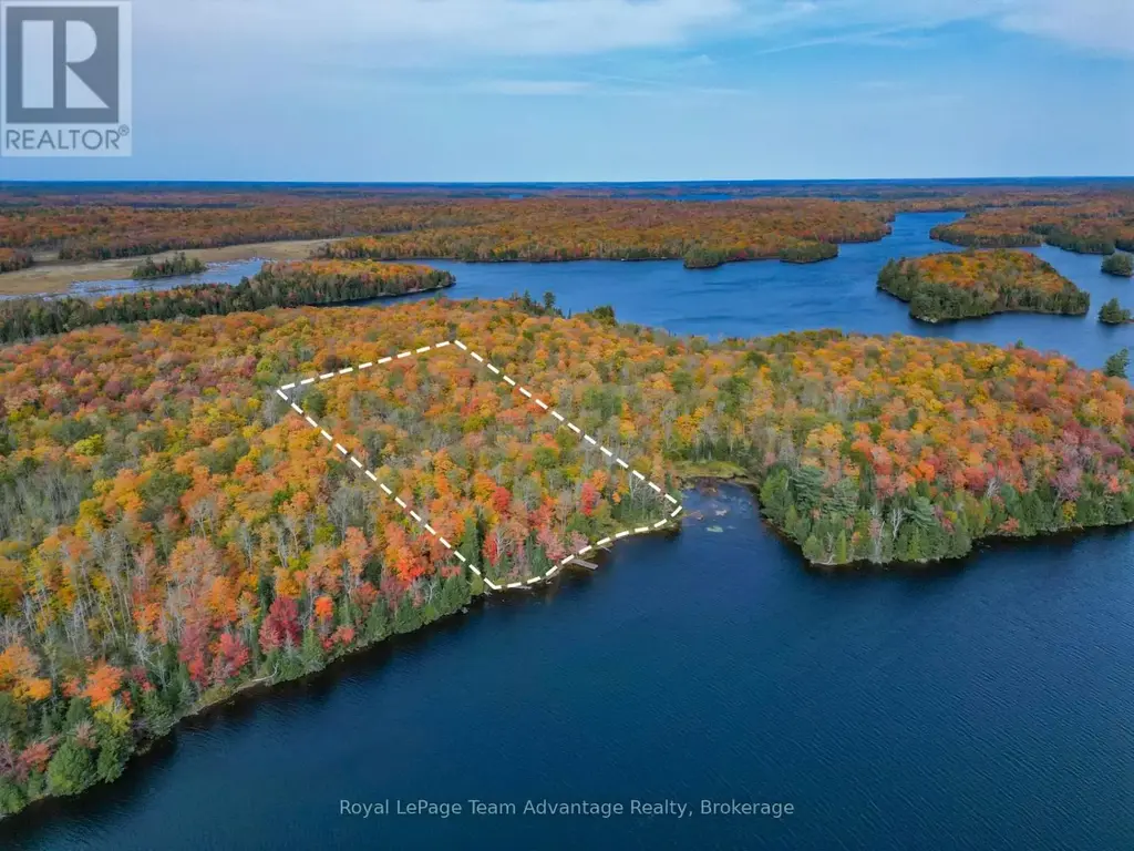 1140 Gooseneck Lake, Whitestone